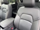New 2025 Nissan Pathfinder SL image 6