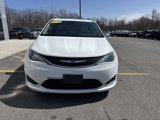 Used 2020 Chrysler Pacifica Limited image 3
