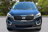 Used 2017 Kia Sorento LX w/ LX Convenience Package image 3