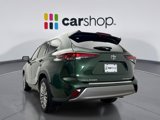Used 2025 Toyota Highlander Platinum image 3