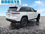 Used 2024 Jeep Grand Cherokee Altitude image 3
