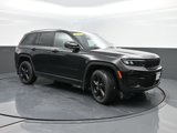 Used 2024 Jeep Grand Cherokee Altitude image 4
