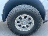 Used 2019 RAM 1500 Classic SLT w/ Luxury Group image 4