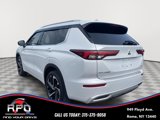 Used 2022 Mitsubishi Outlander SEL image 3