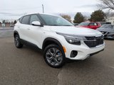 Used 2024 Kia Seltos LX image 2