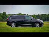 New 2025 Chrysler Pacifica Select image 3