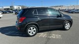 Used 2020 Chevrolet Trax LT w/ LT Convenience Package image 5