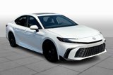 Used 2025 Toyota Camry SE image 2