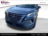 Used 2024 Nissan Rogue SV image 4