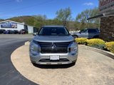 Used 2024 Mitsubishi Outlander SE image 2