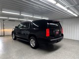Used 2018 Chevrolet Suburban LT image 4