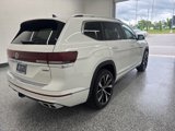 Used 2024 Volkswagen Atlas SEL Premium R-Line image 4