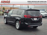 New 2025 Chrysler Pacifica Select image 4