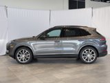 Certified 2024 Porsche Cayenne image 2