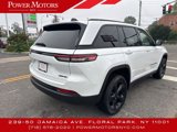 Used 2023 Jeep Grand Cherokee Limited w/ Black Appearance Package image 5