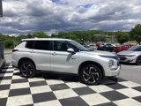 Used 2023 Mitsubishi Outlander 4WD Plug-In Hybrid image 4