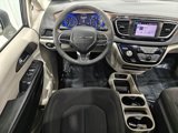 Used 2022 Chrysler Voyager LX image 4