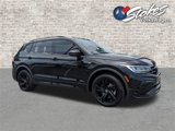 Certified 2024 Volkswagen Tiguan SE R-Line image 2