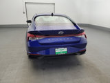 Used 2022 Hyundai Elantra SEL w/ Preferred Accessory Package image 6
