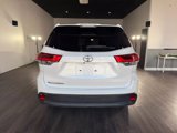 Used 2018 Toyota Highlander LE image 6
