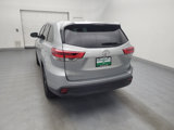 Used 2019 Toyota Highlander LE image 6