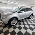 Used 2013 Lincoln MKX AWD image 2
