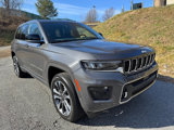Used 2025 Jeep Grand Cherokee Overland image 4