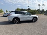 New 2025 Mitsubishi Outlander SE image 6