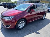 Used 2018 Chrysler Pacifica Touring-L image 5