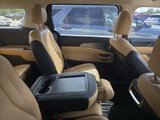 Used 2024 Kia Carnival LX image 4