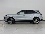 Used 2025 Porsche Cayenne image 3