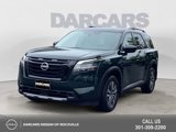 Used 2024 Nissan Pathfinder SL w/ Black Appearance Package image 3