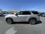 New 2025 Nissan Pathfinder Platinum image 2