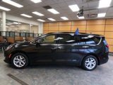 Used 2018 Chrysler Pacifica Touring Plus w/ Tire & Wheel Group image 4