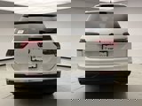 Used 2024 Volkswagen Tiguan SE image 4