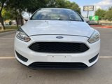 Used 2016 Ford Focus SE image 2