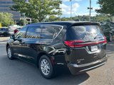 New 2026 Chrysler Pacifica Select image 4