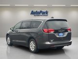 Used 2022 Chrysler Voyager LX image 5