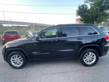 Used 2017 Jeep Grand Cherokee Laredo w/ Quick Order Package 23E image 3