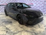 Used 2025 Toyota Camry SE image 3