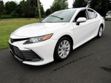 Used 2021 Toyota Camry LE image 2