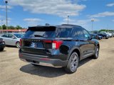 New 2025 Ford Explorer Active w/ Active Comfort Package image 5