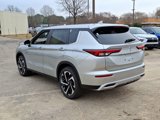 New 2025 Mitsubishi Outlander SE image 3