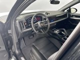 New 2025 Porsche Cayenne Coupe image 4