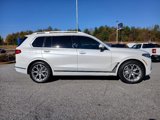 Used 2022 BMW X7 xDrive40i w/ Premium Package image 2