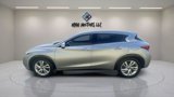 Used 2018 INFINITI QX30 image 2