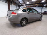 Used 2010 Ford Focus SE image 5