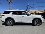 New 2025 Nissan Pathfinder SL w/ Black Appearance Package image 3