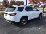New 2025 Honda Pilot Touring image 3