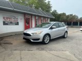 Used 2017 Ford Focus SE image 2